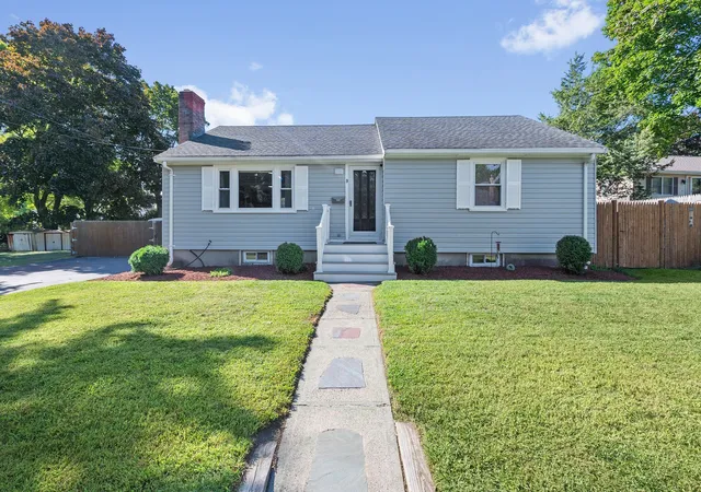 Photo 1 of Single family home for sale at 9 Fosters Ln, Wakefield, MA 01880 | MLS# 73574366 | Listing updated on 2026-09-13