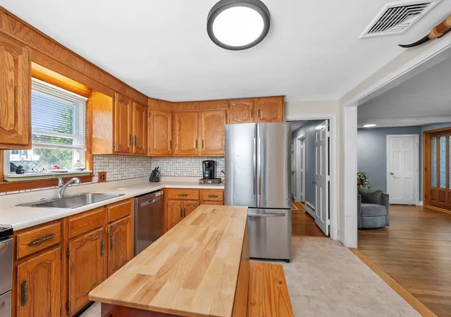 Photo 2 of Single family home for sale at 9 Fosters Ln, Wakefield, MA 01880 | MLS# 73574366 | Listing updated on 2026-09-13