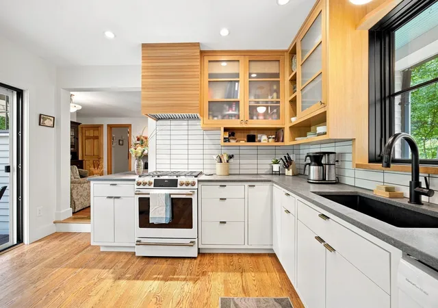 Photo 4 of Sale Pending at 67 Woodlot Rd, Amherst, MA 01002 | MLS# 73574599 | Listing updated on 2026-10-07