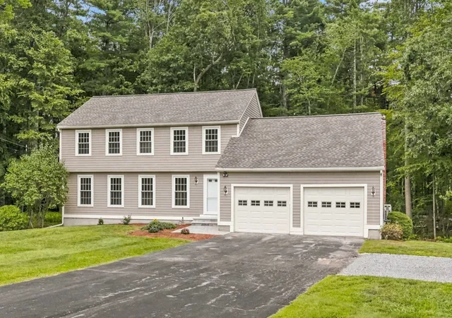 Photo 2 of Sale Pending at 3 Wayside Ln, Acton, MA 01720 | MLS# 73574638 | Listing updated on 2026-09-29