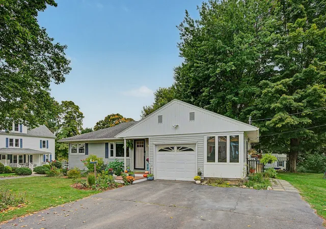 Photo 2 of Sale Pending at 10 Alden St, Easthampton, MA 01027 | MLS# 73585156 | Listing updated on 2026-10-08