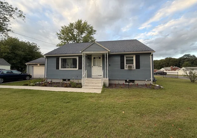Photo 1 of Single family home for sale at 727 Newbury St, Springfield, MA 01104 | MLS# 73570907 | Listing updated on 2026-09-06