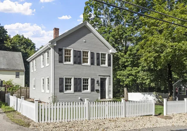 Photo 1 of Single family home for sale at 102 Park St, North Reading, MA 01864 | MLS# 73577491 | Listing updated on 2026-10-15