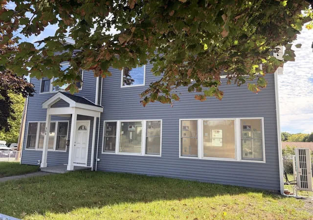 Single family home for sale at 500 Pond St, Braintree, MA 02184 | MLS# 73585323