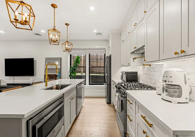 Photo 3 of Condo for sale at 12 Bowdoin Ave #1, Dorchester, MA 02121 | MLS# 73572822 | Listing updated on 2026-09-12