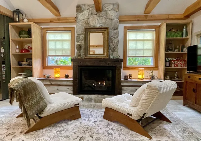 Photo 3 of Single family home for sale at 5 Lakeshore Dr, Wales, MA 01081 | MLS# 73589491 | Listing updated on 2026-10-16