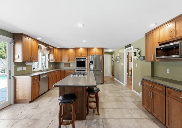 Photo 4 of Sale Pending at 80 Green Meadow Ln, West Springfield, MA 01089 | MLS# 73574555 | Listing updated on 2026-09-29
