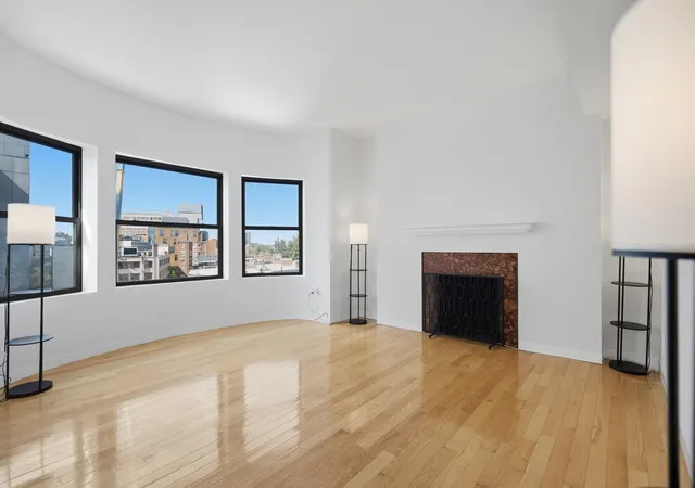 Listing Photo 3 - Condo for sale in building located at 636 Beacon St, Boston, MA 02215 - Unit #601