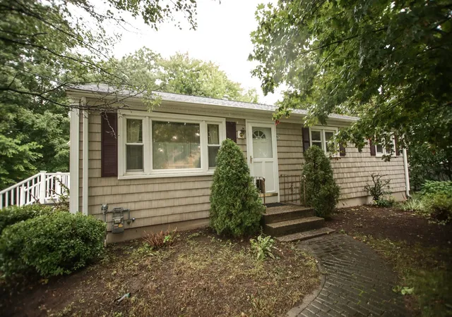 Photo 1 of Single family home for sale at 87 Roosevelt Ave, Westfield, MA 01085 | MLS# 73586969 | Listing updated on 2026-10-11