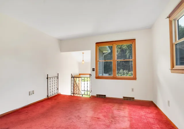 Photo 4 of Single family home for sale at 115 Clover Rd, Ludlow, MA 01056 | MLS# 73573742 | Listing updated on 2026-09-13