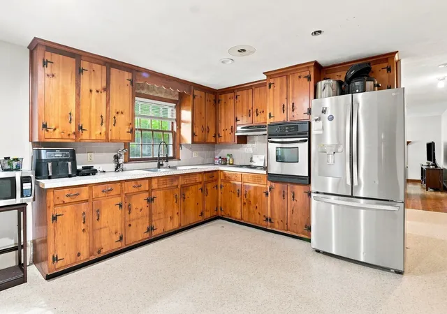 Photo 3 of Sale Pending at 3 Aldrich Ave, Millbury, MA 01527 | MLS# 73570654 | Listing updated on 2026-10-16
