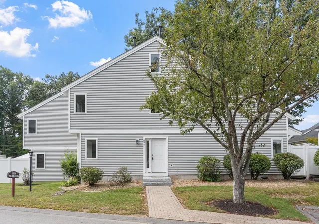 Condo for sale at 43 Meadow Pond Dr #A, Leominster, MA 01453 | MLS# 73576057