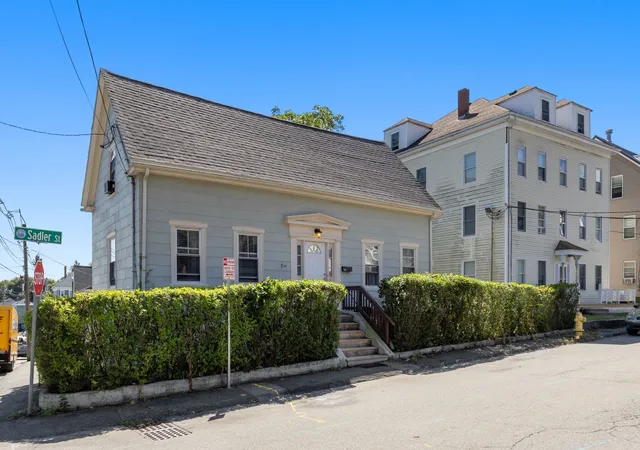 Listing Photo 4 - Condo for sale in building located at 19 Sadler St, Gloucester, MA 02703