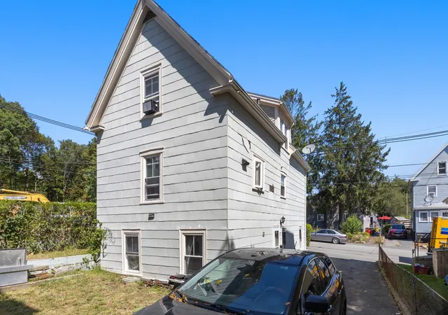 Listing Photo 5 - Condo for sale in building located at 19 Sadler St, Gloucester, MA 02703