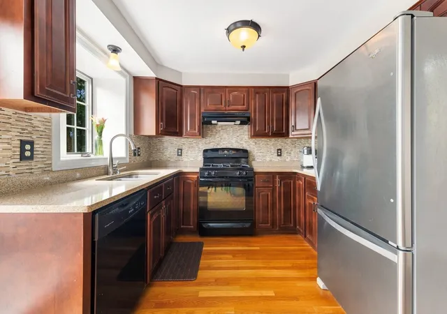 Photo 3 of Condo for sale at 128 Parker St #4D, Acton, MA 01720 | MLS# 73572276 | Listing updated on 2026-09-15
