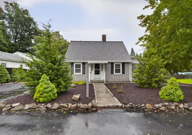 Photo 3 of Sale Pending at 67 Trefton Dr, Braintree, MA 02184 | MLS# 73584973 | Listing updated on 2026-10-15