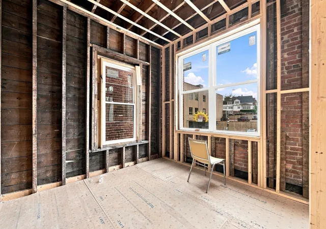 Listing Photo 2 - Condo for sale in building located at 4-12 Parker St, Gardner, MA 01440 - Unit #