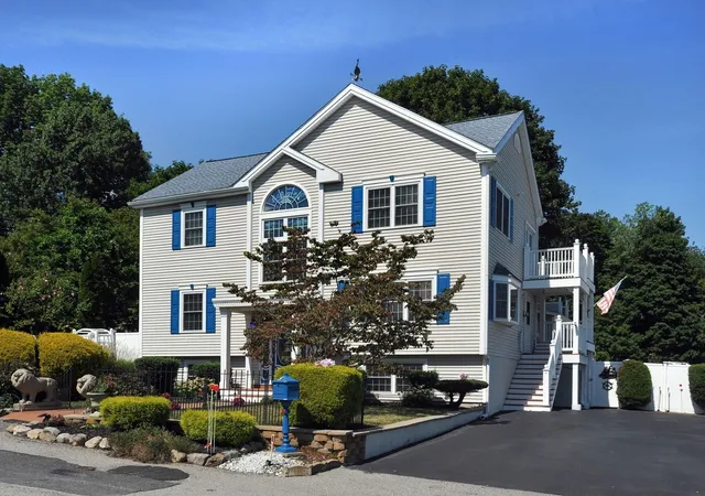 Photo 2 of Single family home for sale at 5 Seminole Ave, Weymouth, MA 02188 | MLS# 73573152 | Listing updated on 2026-09-13