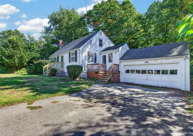 Photo 2 of Single family home for sale at 12 Hillsdale Rd, Holbrook, MA 02343 | MLS# 73588284 | Listing updated on 2026-10-14