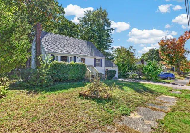 Photo 3 of Single family home for sale at 12 Hillsdale Rd, Holbrook, MA 02343 | MLS# 73588284 | Listing updated on 2026-10-14