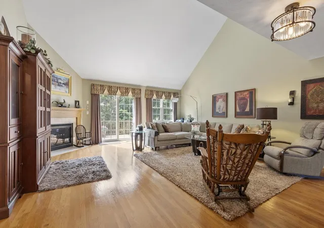 Photo 3 of Condo for sale at 131 Ariel Cir #131, Sutton, MA 01590 | MLS# 73583576 | Listing updated on 2026-10-03