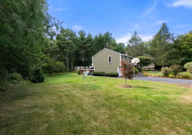Photo 31 of Single family home for sale at 39 Barefoot Hl Rd, Sharon, MA 02067 | MLS# 73585099 | Listing updated on 2026-10-14