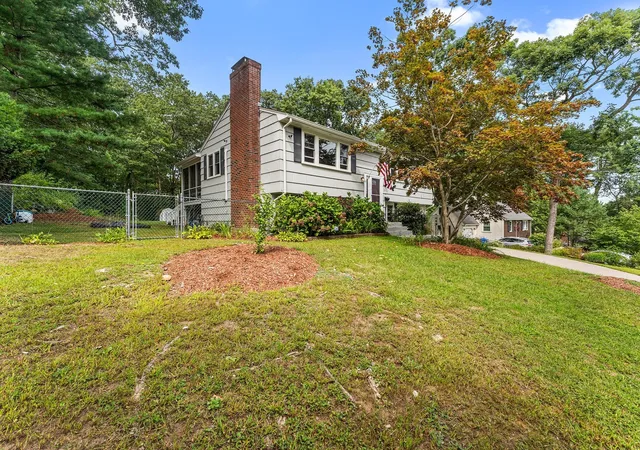Photo 2 of Single family home for sale at 35 Donna Rd, Holliston, MA 01746 | MLS# 73575571 | Listing updated on 2026-09-16