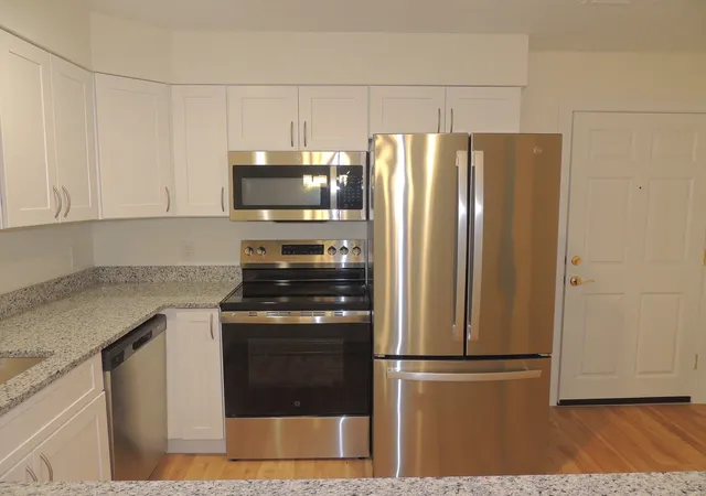 Photo 1 of Sale Pending at 28 Greenleaves Dr #815, Amherst, MA 01002 | MLS# 73571068 | Listing updated on 2026-09-02