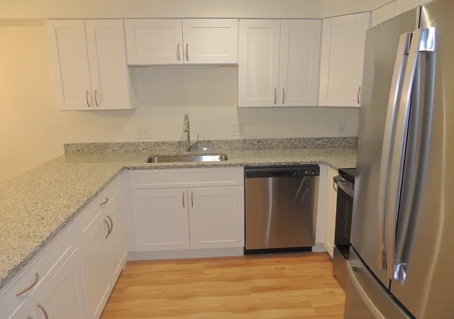Photo 2 of Sale Pending at 28 Greenleaves Dr #815, Amherst, MA 01002 | MLS# 73571068 | Listing updated on 2026-09-02