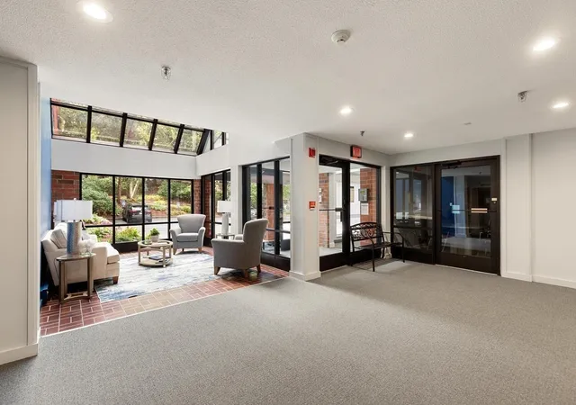 Listing Photo 5 - Condo for sale in building located at 4 Smt Dr, Reading, MA 01867 - Unit #504
