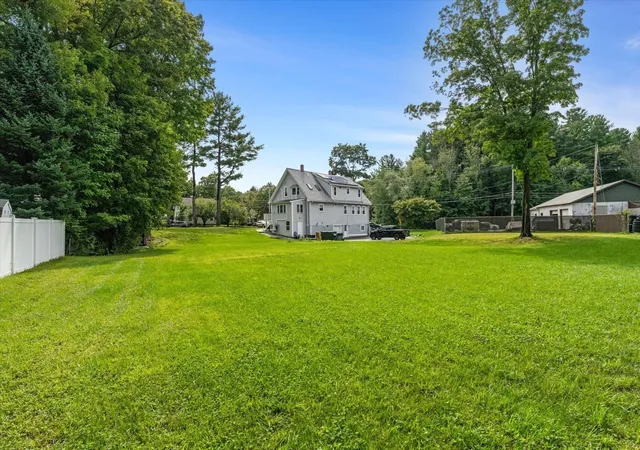 Photo 3 of Sale Pending at 2 Snowling Rd, Uxbridge, MA 01569 | MLS# 73573247 | Listing updated on 2026-09-16