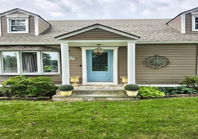 Photo 3 of Single family home for sale at 417 River Rd, Agawam, MA 01001 | MLS# 73570799 | Listing updated on 2026-09-15