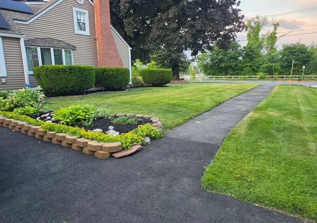 Photo 3 of Single family home for sale at 417 River Rd, Agawam, MA 01001 | MLS# 73570799 | Listing updated on 2026-09-15