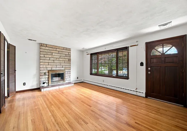 Photo 4 of Sale Pending at 37 Charles Hl Rd, Holyoke, MA 01040 | MLS# 73572105 | Listing updated on 2026-10-06