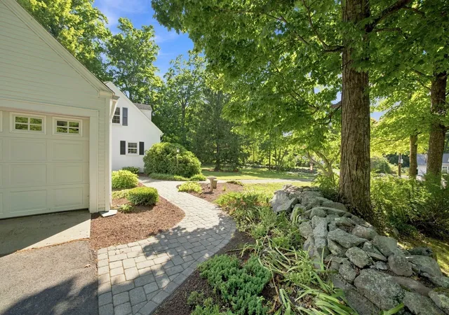 Photo 2 of Single family home for sale at 208 Main St, Wilbraham, MA 01095 | MLS# 73570033 | Listing updated on 2026-09-17
