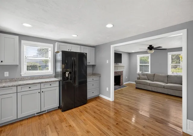 Photo 4 of Single family home for sale at 52 Willimantic Dr, Marstons Mills, MA 02648 | MLS# 73571848 | Listing updated on 2026-09-07