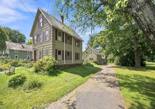 Photo 3 of Sale Pending at 94 Meridian St, Greenfield, MA 01301 | MLS# 73574099 | Listing updated on 2026-09-30