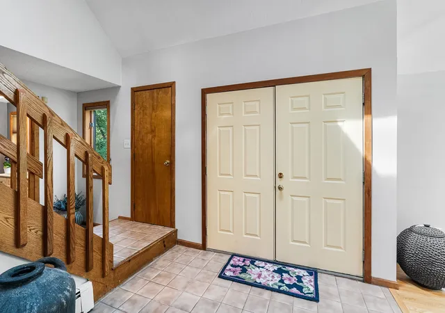 Photo 4 of Single family home for sale at 165 East St, Upton, MA 01568 | MLS# 73574514 | Listing updated on 2026-09-13
