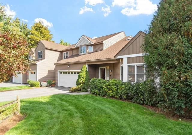 Photo 2 of Condo for sale at 1102c Ridgefield Cir #1102C, Clinton, MA 01510 | MLS# 73587836 | Listing updated on 2026-10-11