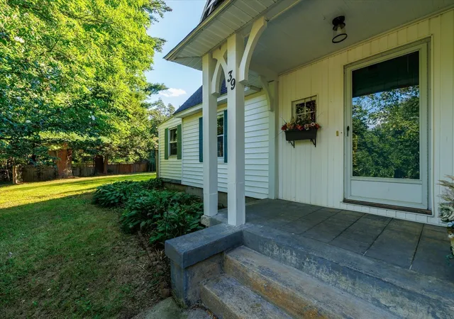 Photo 2 of Single family home for sale at 39 Southbridge Rd, Dudley, MA 01571 | MLS# 73575542 | Listing updated on 2026-09-14