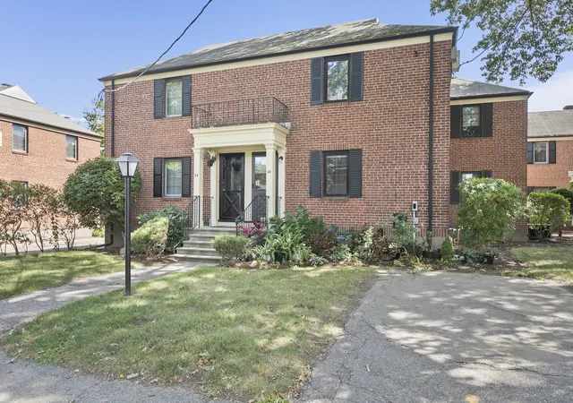 Photo 1 of Sale Pending at 40 Pierce Rd #40, Watertown, MA 02472 | MLS# 73573683 | Listing updated on 2026-09-23