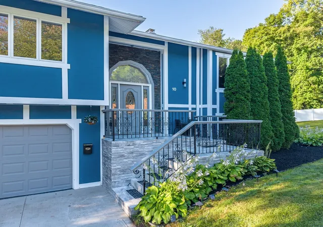 Photo 1 of Single family home for sale at 10 Robert Dr, Holyoke, MA 01040 | MLS# 73571765 | Listing updated on 2026-09-07