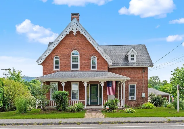 Photo 3 of Single family home for sale at 238 Park St, Easthampton, MA 01027 | MLS# 73575665 | Listing updated on 2026-09-15