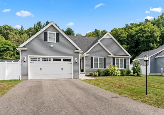 Photo 3 of Single family home for sale at 16 Wedge Dr, Lakeville, MA 02347 | MLS# 73571020 | Listing updated on 2026-09-06
