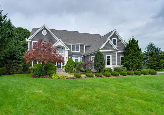 Single family home for sale at 4 Nipmuc Ln, Southborough, MA 01772 | MLS# 73588177