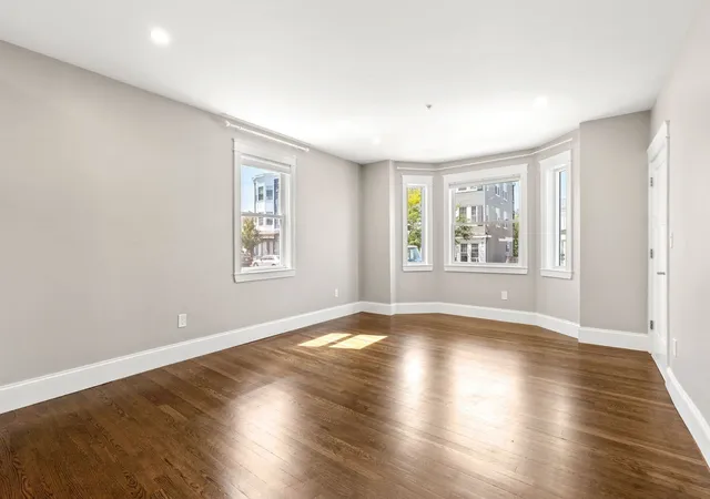 Photo 4 of Condo for sale at 251 Rantoul St #1, Beverly, MA 01915 | MLS# 73570692 | Listing updated on 2026-09-14