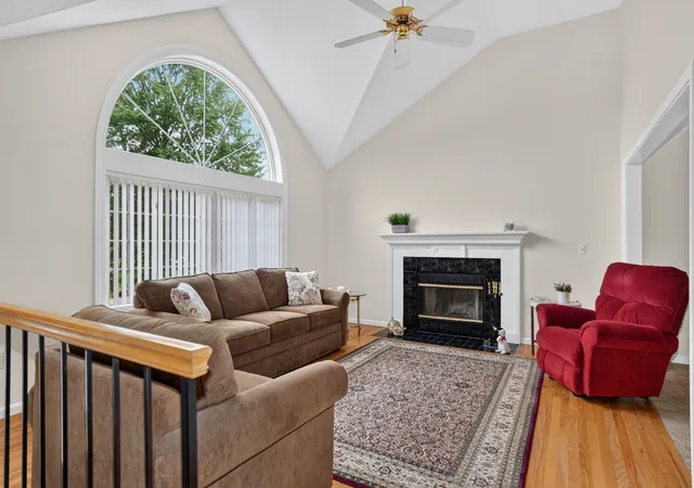 Photo 2 of Sale Pending at 3 Greenside Ln, Worcester, MA 01609 | MLS# 73574755 | Listing updated on 2026-09-29