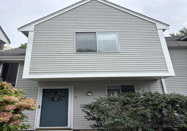 Photo 2 of Condo for sale at 193 Lake St #4, East Weymouth, MA 02189 | MLS# 73589372 | Listing updated on 2026-10-15