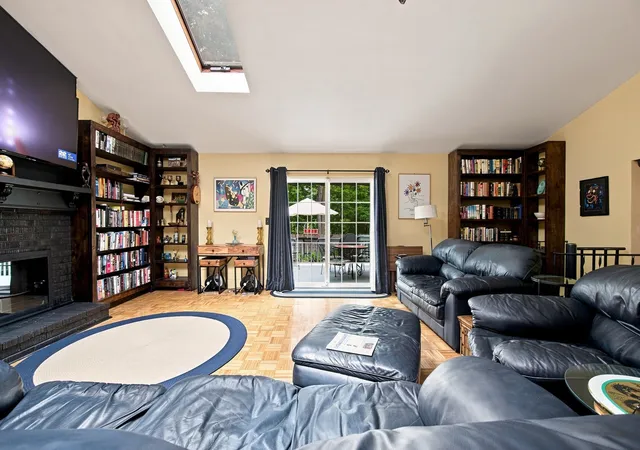 Photo 3 of Single family home for sale at 60 Brickett St, Springfield, MA 01119 | MLS# 73575112 | Listing updated on 2026-09-14