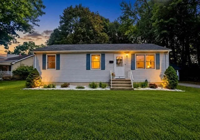 Single family home for sale at 30 Dale St, Holyoke, MA 01040 | MLS# 73583404